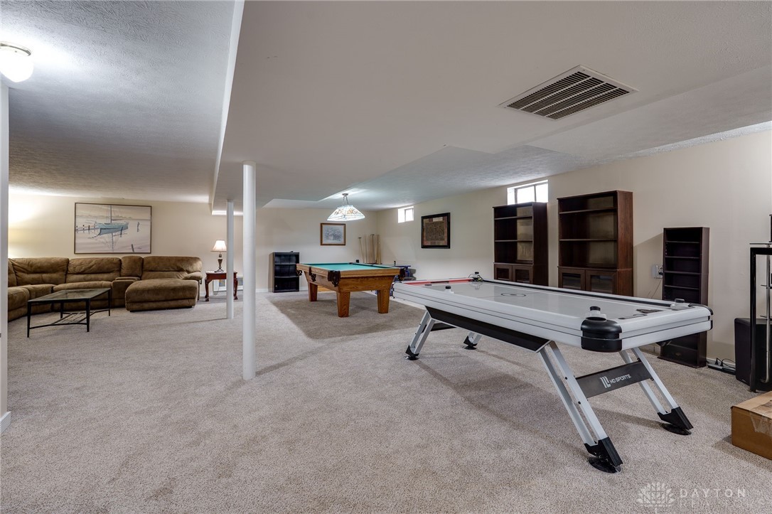 989 River Hills Road, Beavercreek, Ohio image 25