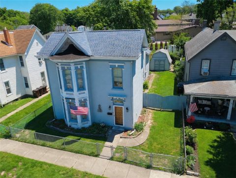 Photo of 110 S River Street, Franklin, OH 45005 (MLS # 958129)