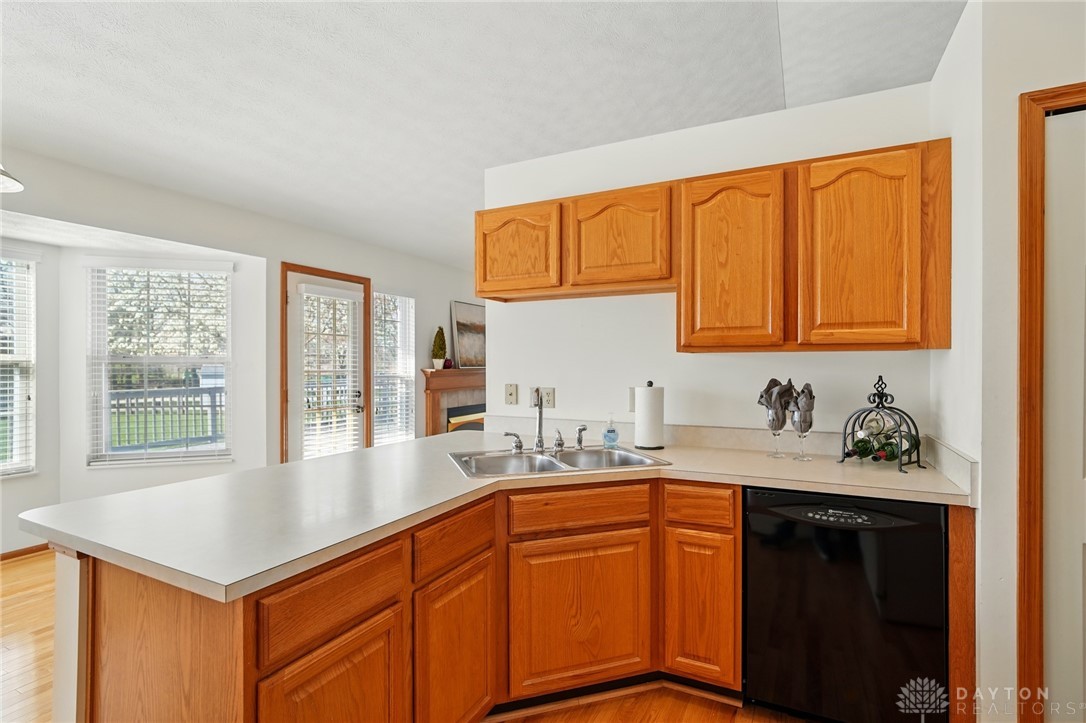 35 Heston Drive, Springboro, Ohio image 13
