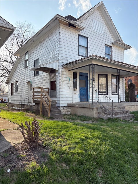 Homes For Sale - 135 S Monmouth Street<br/> Dayton, OH 45403
