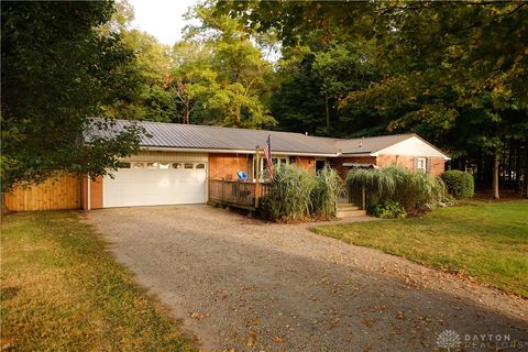 Photo of 6131 Hillgrove Southern Road, Greenville, OH 45331 (MLS # 944707)