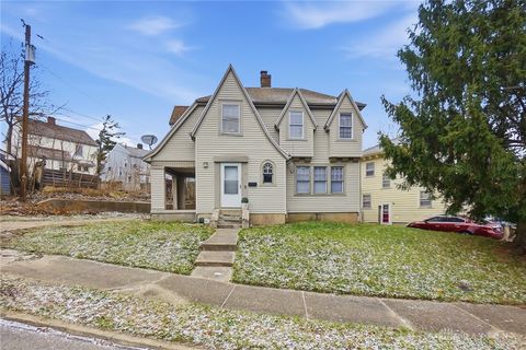 Photo of 21 Basswood Avenue, Dayton, OH 45405 (MLS # 949421)