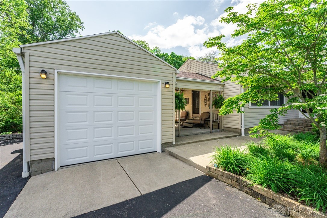 320 Woodview Drive, Springfield, Ohio image 34