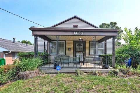 Homes For Sale - 1425 Huffman Avenue<br/> Montgomery County, Dayton, OH 45403