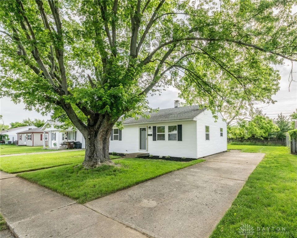 156 Diana Lane, Fairborn, Ohio image 3