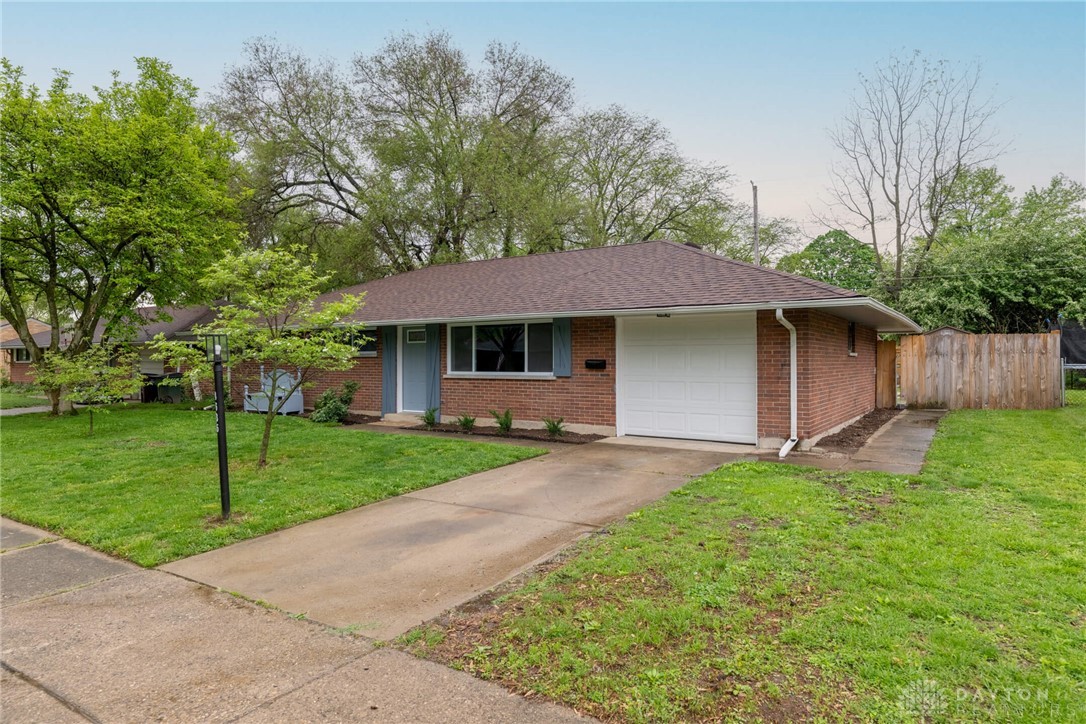 4635 Loxley Drive, Dayton, Ohio image 25