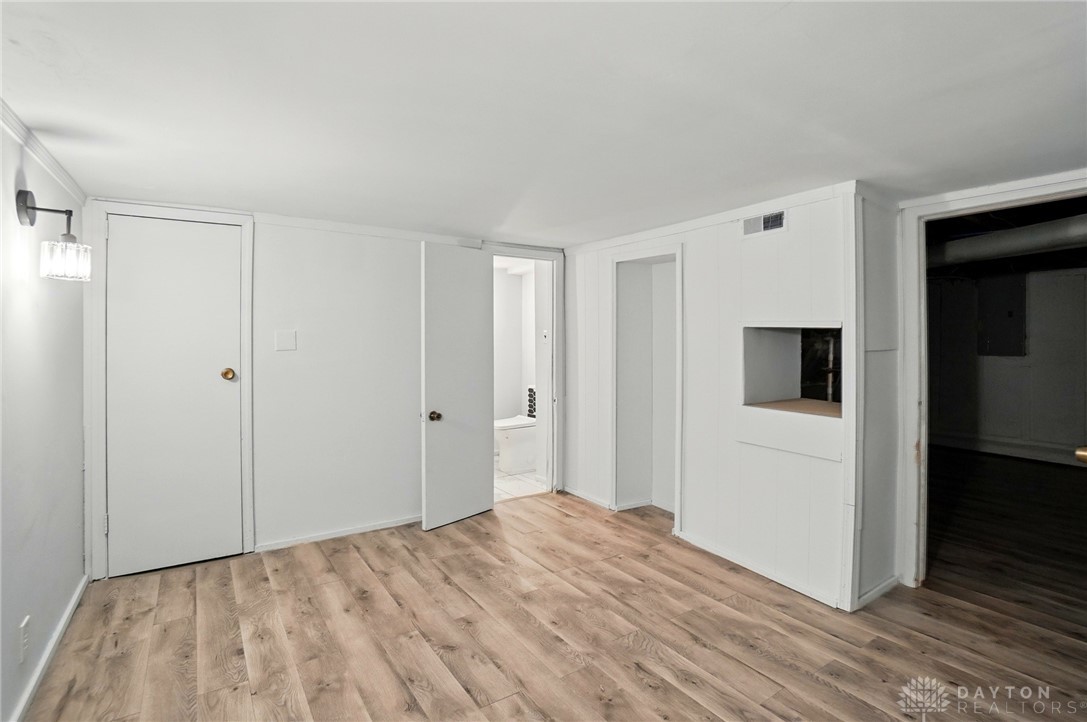 2407 Hoover Avenue, Dayton, Ohio image 32