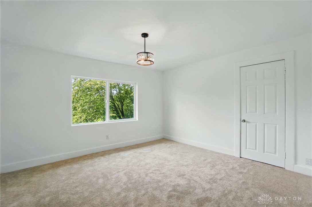 2407 Hoover Avenue, Dayton, Ohio image 21