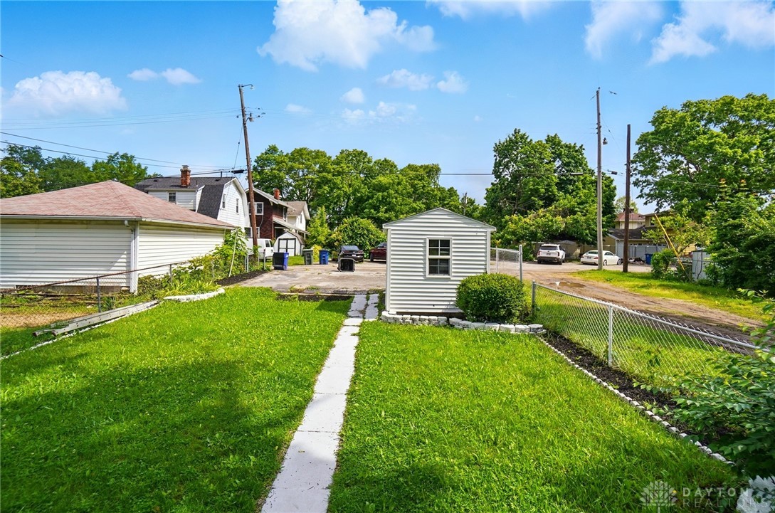 2407 Hoover Avenue, Dayton, Ohio image 38