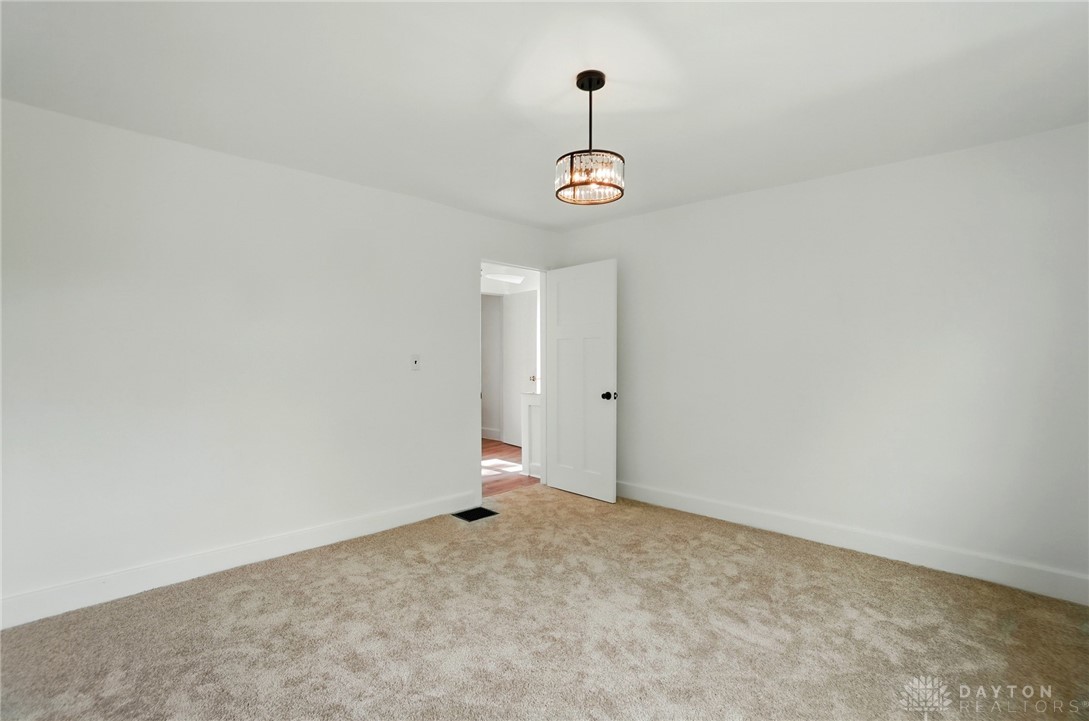 2407 Hoover Avenue, Dayton, Ohio image 22