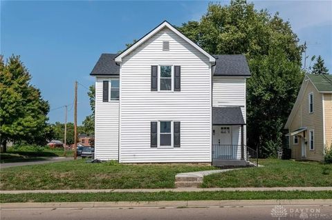 Photo of 721 Mckaig Avenue, Troy, OH 45373 (MLS # 951942)