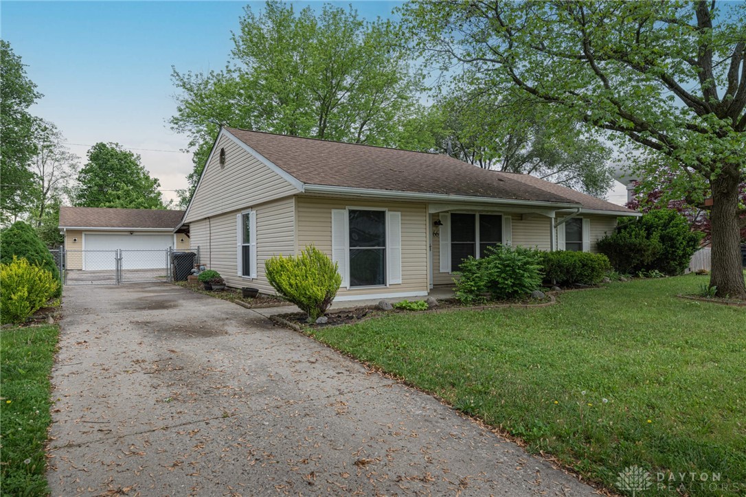 66 N Fuls Road, New Lebanon, Ohio image 2