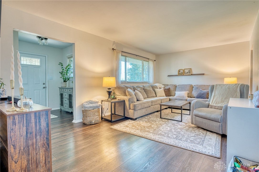 3033 Glenmere Court