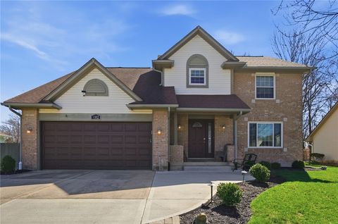 Homes For Sale - 9302 Heritage Glen Drive<br/> Montgomery County, Miamisburg, OH 45342