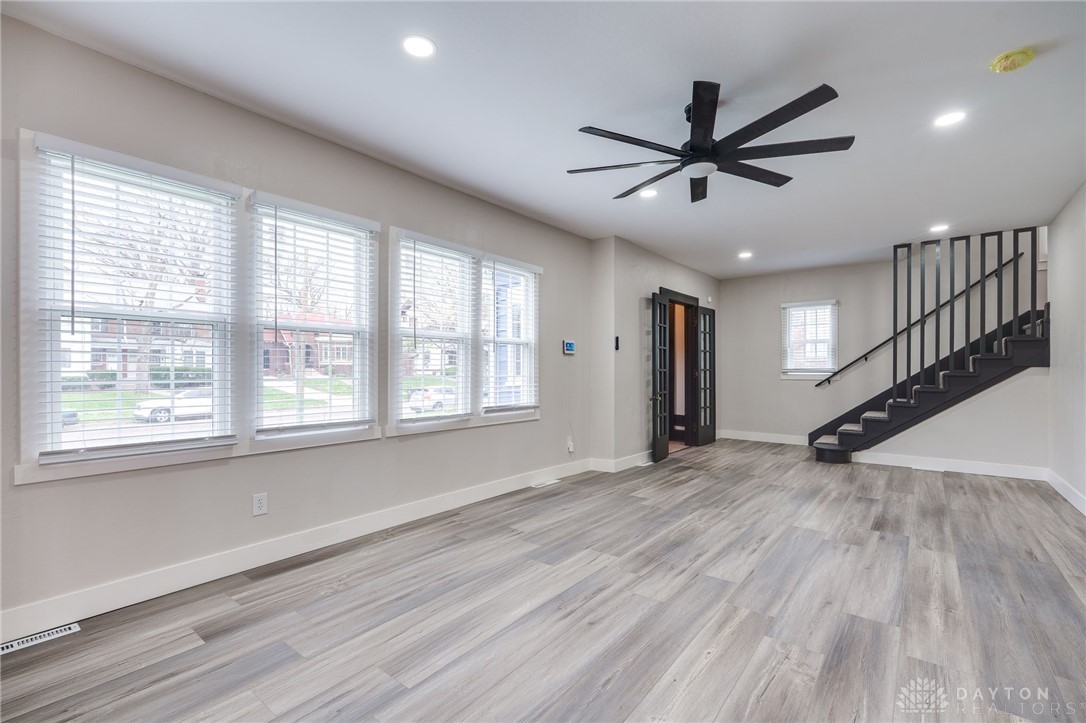 810 Belmonte Park, Dayton, Ohio image 16