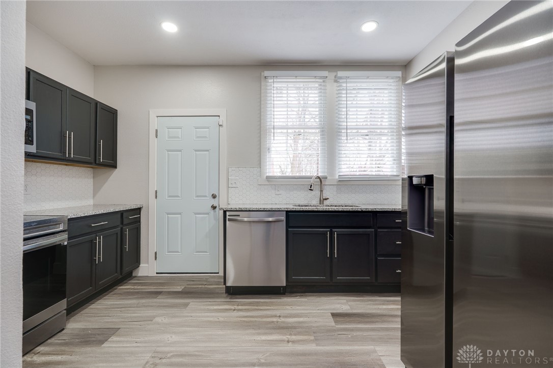 810 Belmonte Park, Dayton, Ohio image 31