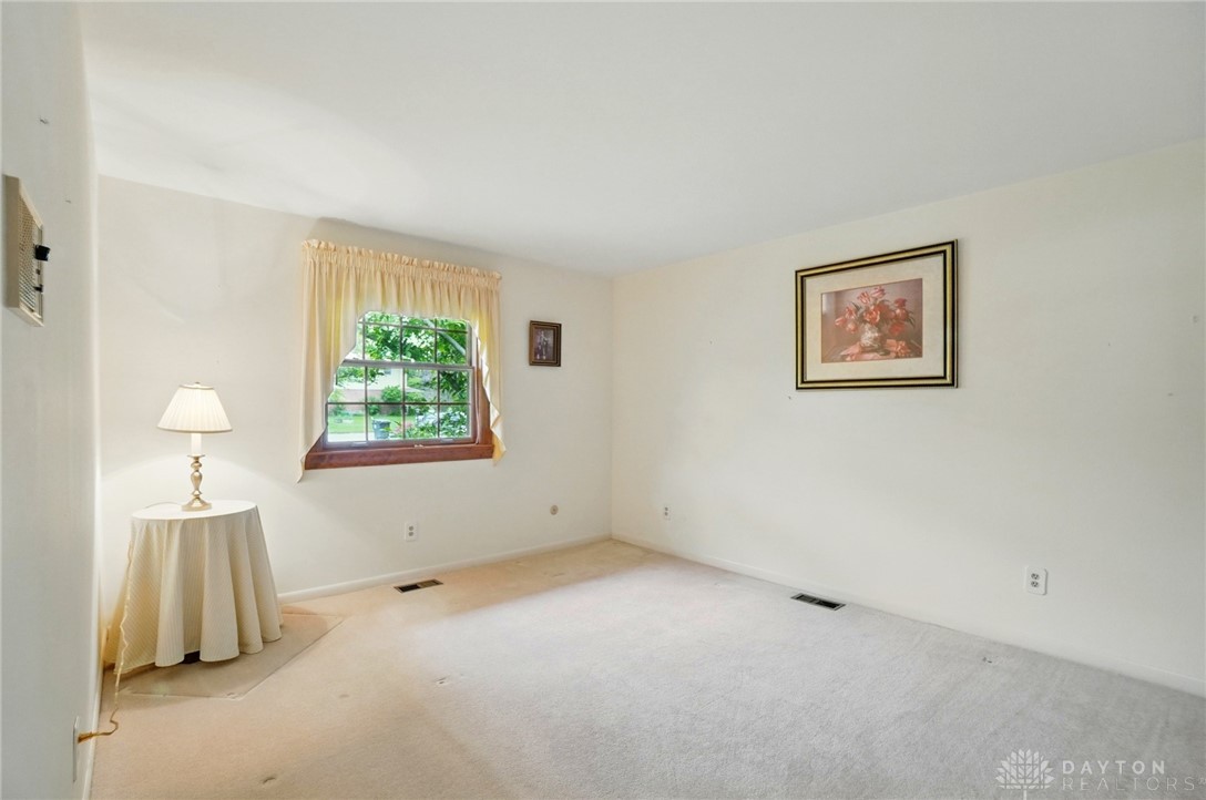 1456 Delynn Drive, Dayton, Ohio image 29