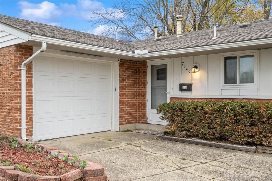 7149 Klyemore Drive, Dayton, Ohio image 10