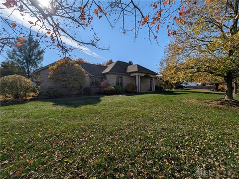 Photo of 705 E Lexington Road, Eaton, OH 45320 (MLS # 947258)