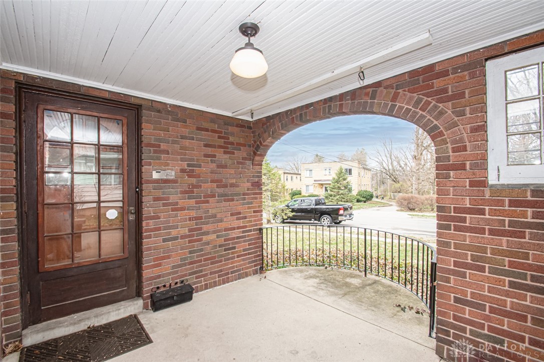 2528 Hilton Drive, Dayton, Ohio image 4