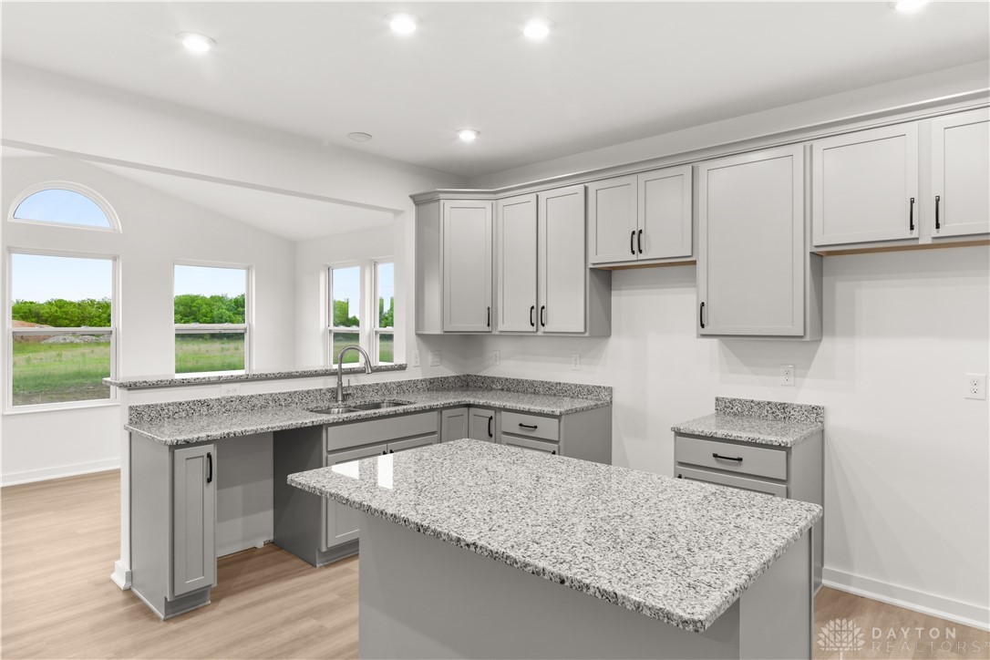 1751 Penelope Lane, Lebanon, Ohio image 3