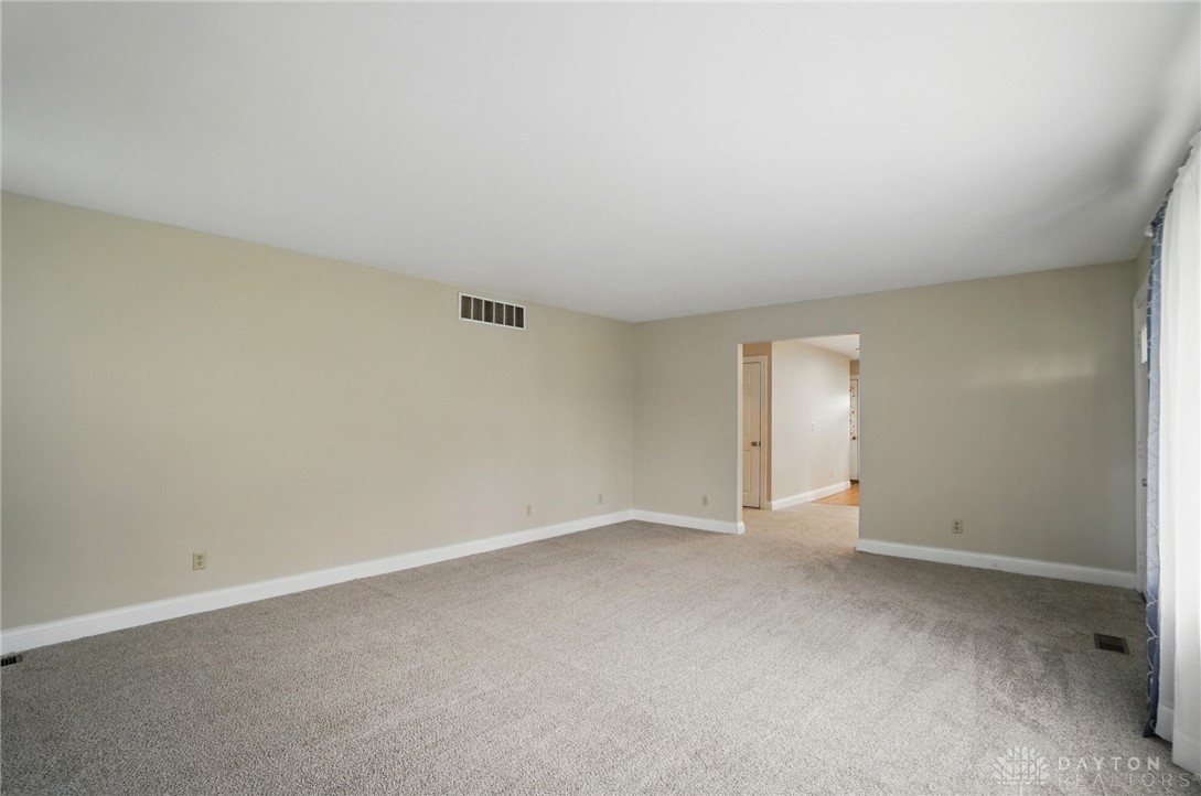 360 N Bird Road, Springfield, Ohio image 6