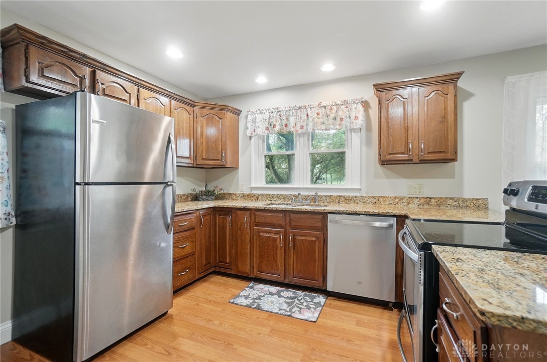 360 N Bird Road, Springfield, Ohio image 13