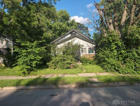 Homes For Sale - 916 Leland Avenue<br/> Montgomery County, Dayton, OH 45402
