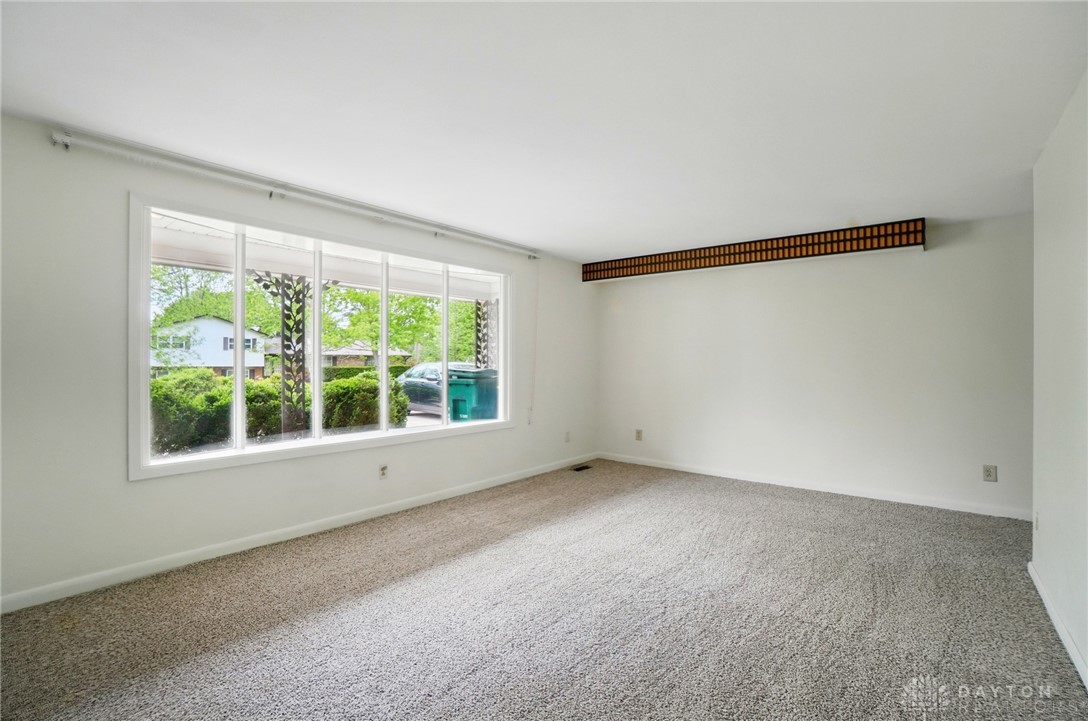 2314 Pine Knott Drive, Beavercreek, Ohio image 17