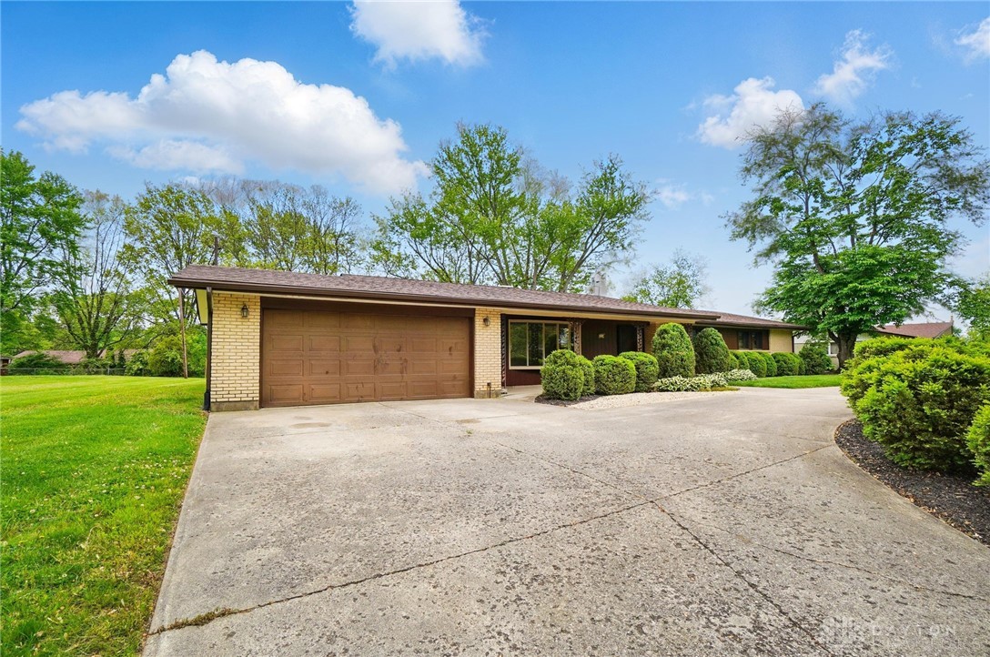 2314 Pine Knott Drive, Beavercreek, Ohio image 11