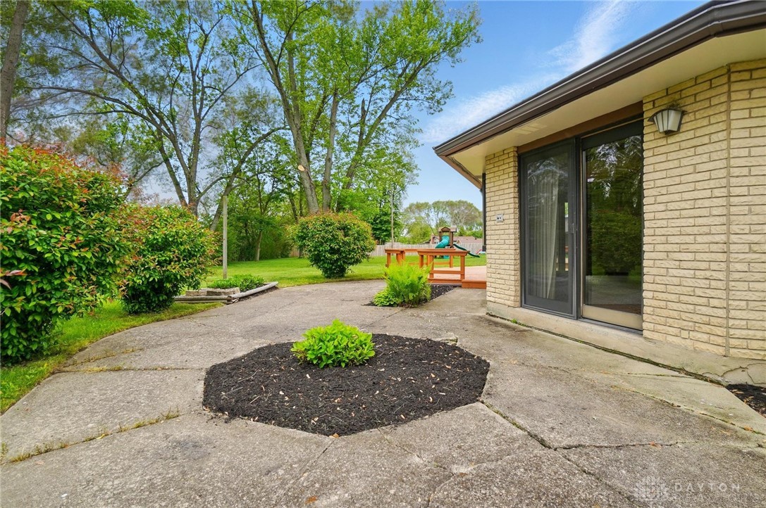2314 Pine Knott Drive, Beavercreek, Ohio image 9