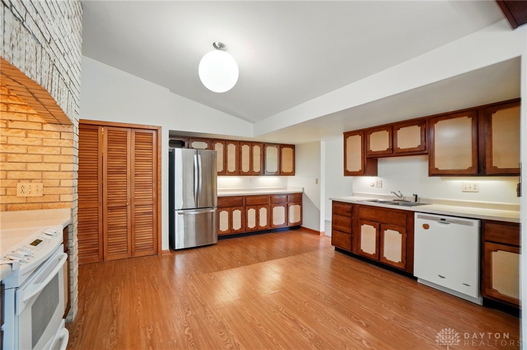 2314 Pine Knott Drive, Beavercreek, Ohio image 26