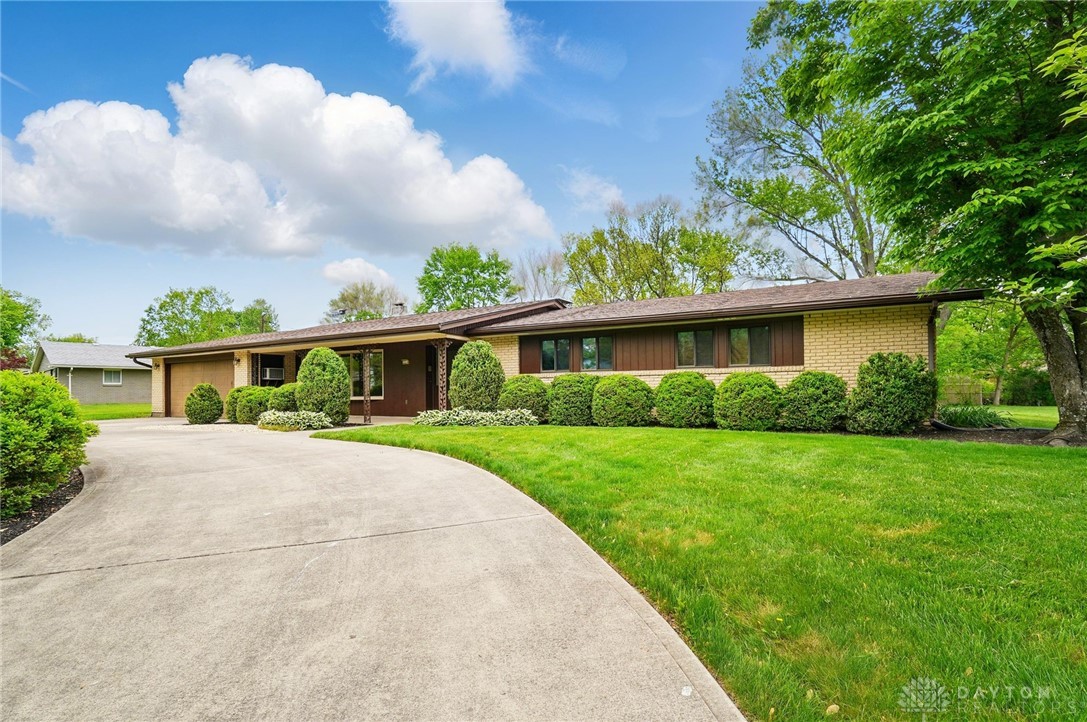 2314 Pine Knott Drive, Beavercreek, Ohio image 12