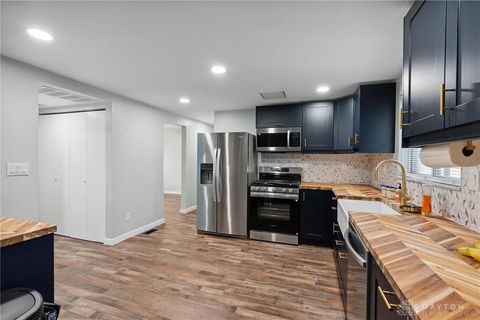 Tiny photo for 5433 Pentland Circle, Huber Heights, OH 45424 (MLS # 945372)
