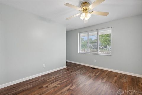 Tiny photo for 5433 Pentland Circle, Huber Heights, OH 45424 (MLS # 945372)