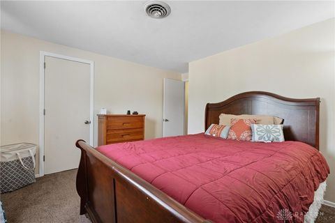 Tiny photo for 5433 Pentland Circle, Huber Heights, OH 45424 (MLS # 945372)