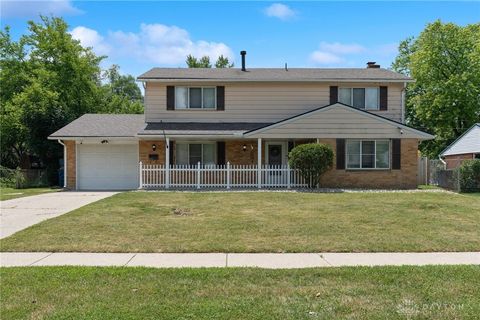 Photo of 5433 Pentland Circle, Huber Heights, OH 45424 (MLS # 945372)