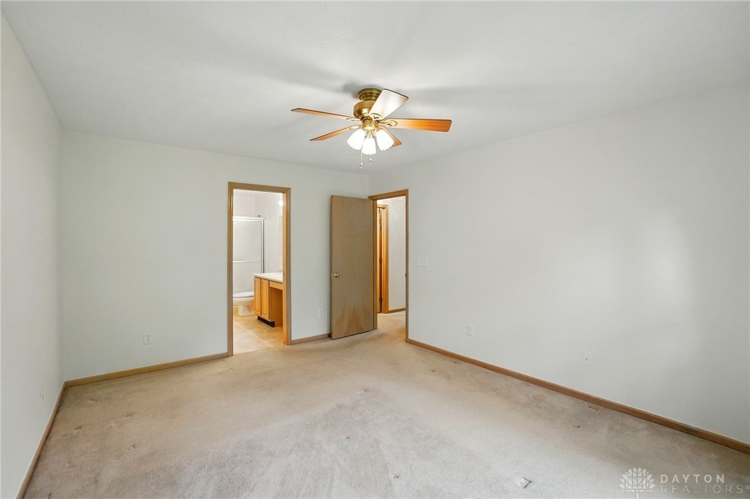 53 Pheasant Run Circle, Springboro, Ohio image 14