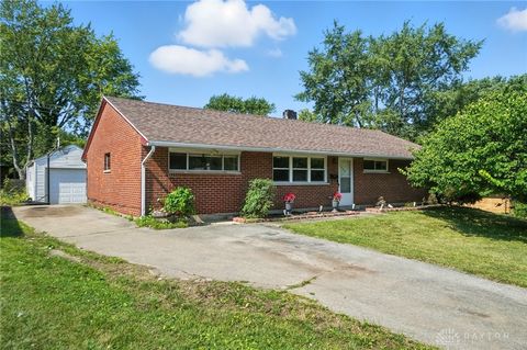Photo of 4420 Kitridge Road, Dayton, OH 45424 (MLS # 941787)