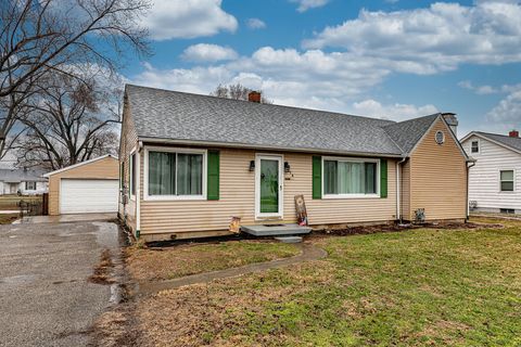 Photo of 114 Fairview Drive, Carlisle, OH 45005 (MLS # 953533)