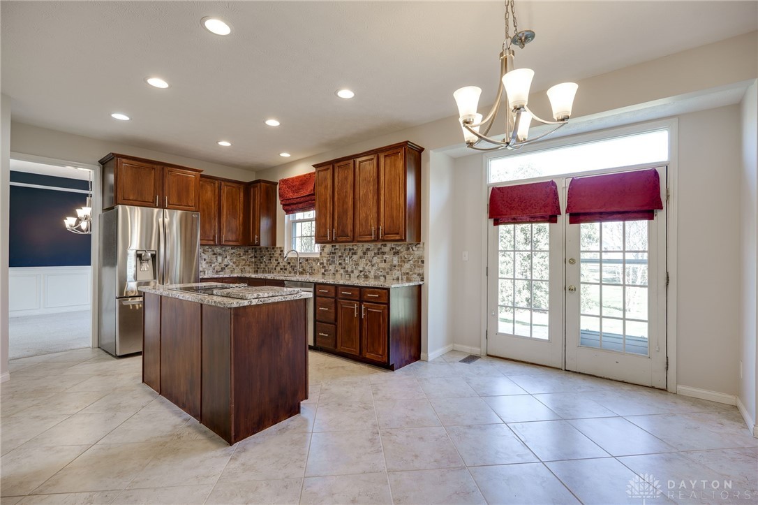 2168 Bassett Court, Beavercreek, Ohio image 24