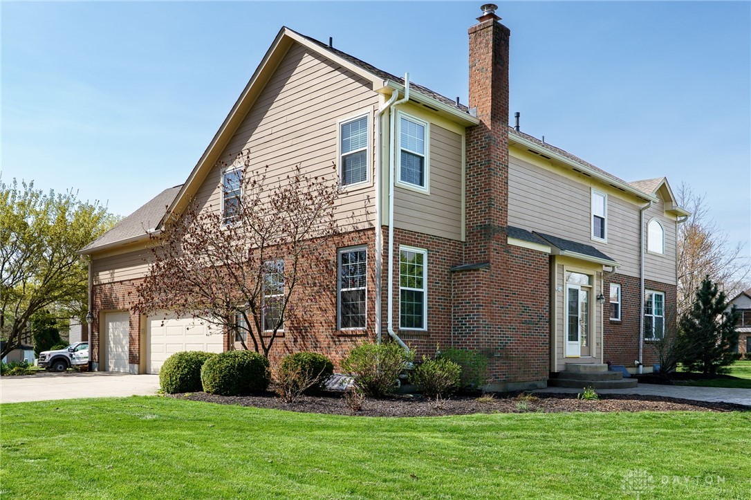 Beavercreek, Ohio 45434, United States, 4 Bedrooms Bedrooms, ,4 BathroomsBathrooms,Residential,Pending,112215