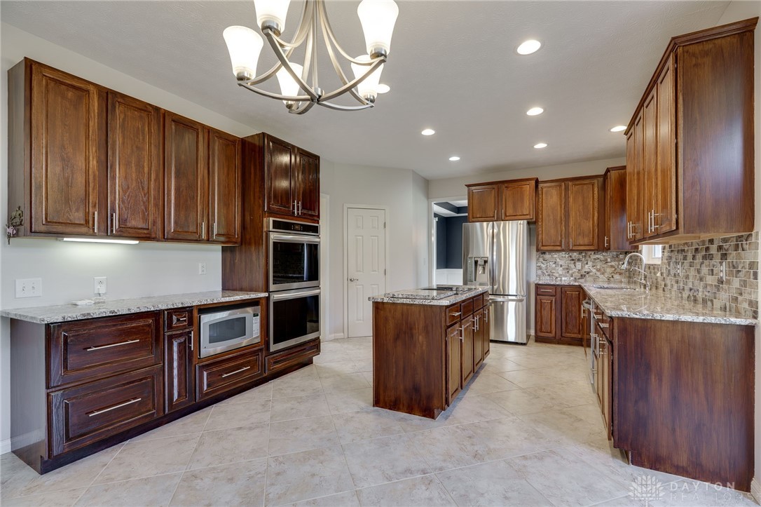 2168 Bassett Court, Beavercreek, Ohio image 21