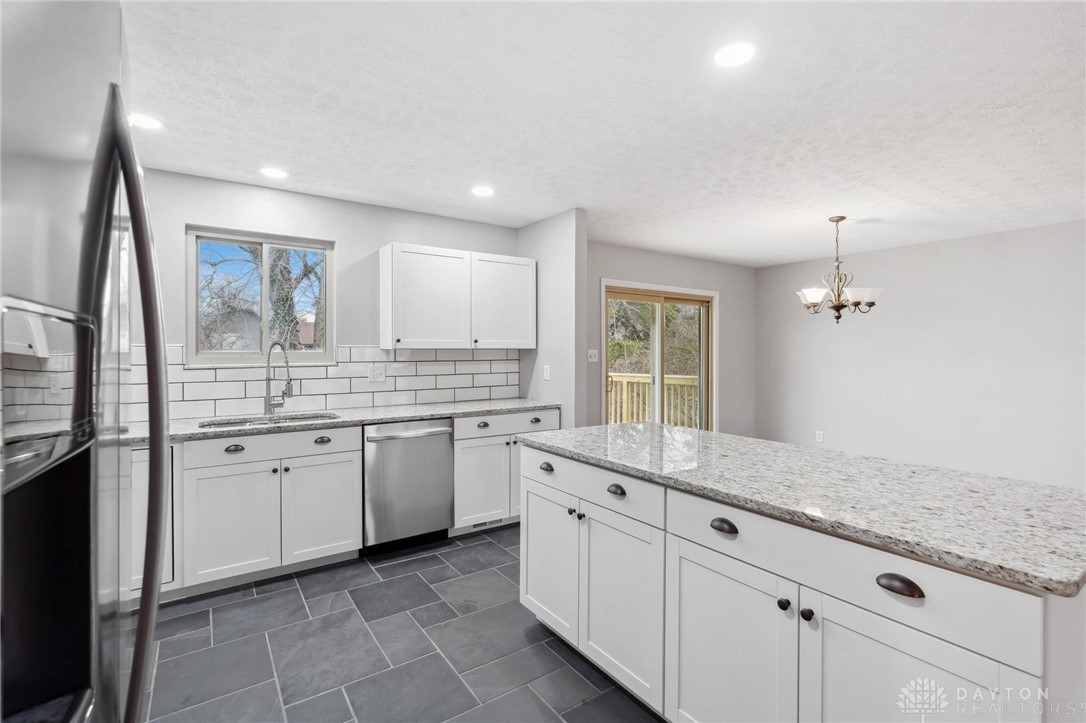 803 Victoria Drive, Franklin, Ohio image 14