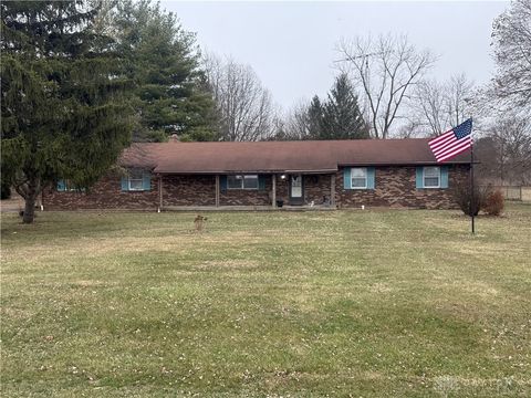 Photo of 10738 Preble County Line Road, Brookville, OH 45309 (MLS # 950135)