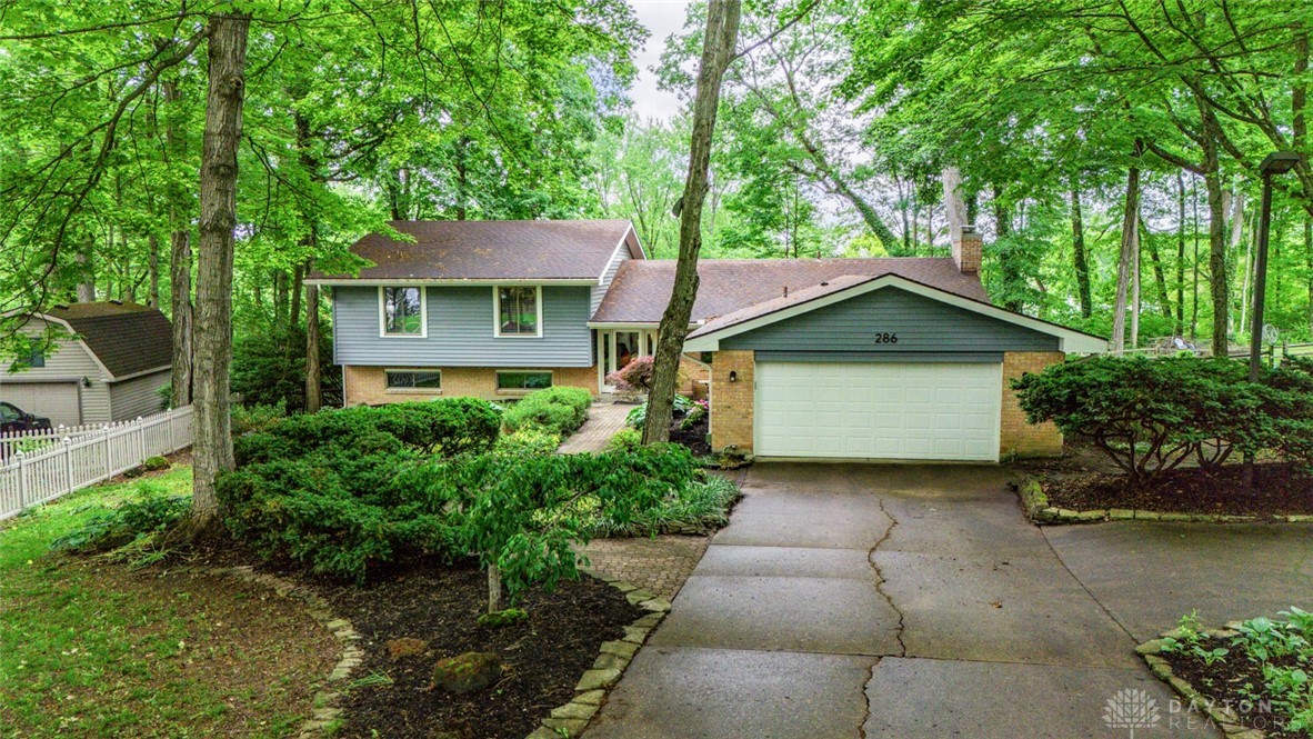 286 Honey Jane Drive, Beavercreek, Ohio image 1