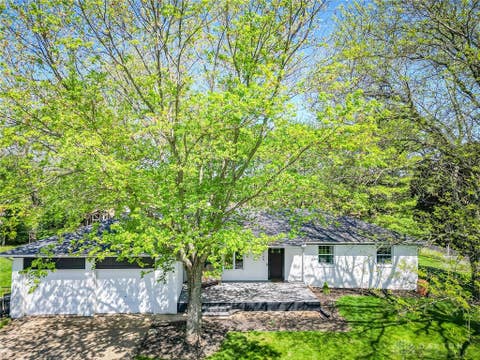 Photo for 6149 Plain City Georgesville Road