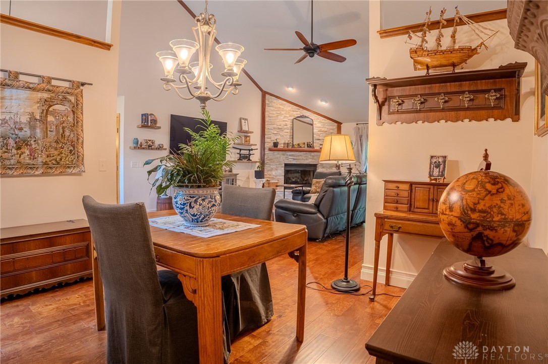 849 Wind Bluff Pt, Springboro, Ohio image 9