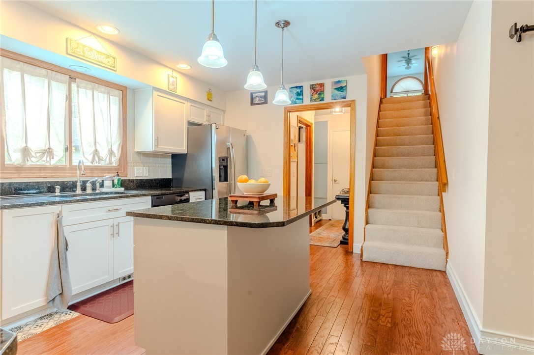 849 Wind Bluff Pt, Springboro, Ohio image 17