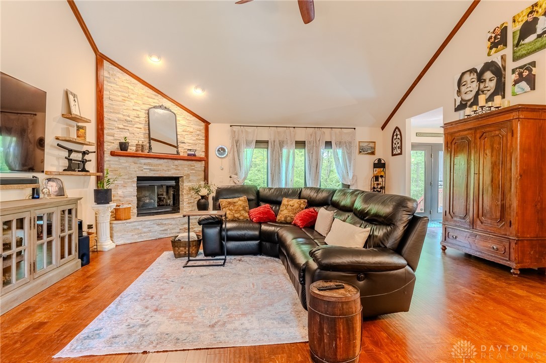 849 Wind Bluff Pt, Springboro, Ohio image 21